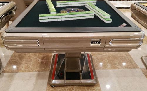 全自动巴楚巴楚麻将桌在家庭娱乐空间中的应用与选购指南